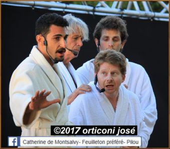 fabrice-coccito-gerard-chambre-acteur-spectacle-auribeau_gerard-chambre-mika-apamian-pierre-lecomte-music-hall-don-quichotte-representation-2017-chansons