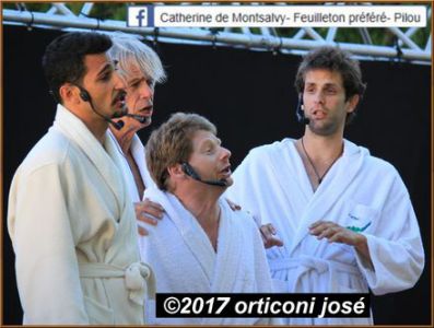 fabrice-coccito-gerard-chambre-acteur-spectacle-auribeau_gerard-chambre-mika-apamian-pierre-lecomte-music-hall-don-quichotte-representation-2017-chansons-mime