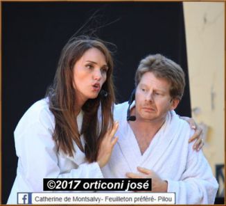 mika-apamian-gerard-chambre-auribeau-festival-2017-spectacle-fabrice-coccito-scene-lucie-fabry-veronique-fourcaud